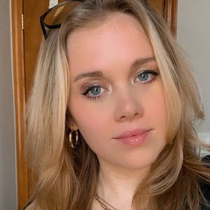 Meet your Posher, Reagan